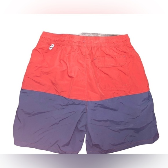 Goodfellow & Co Men’s Medium Red & Gray Colorblock Swim Shorts - Picture 2 of 4